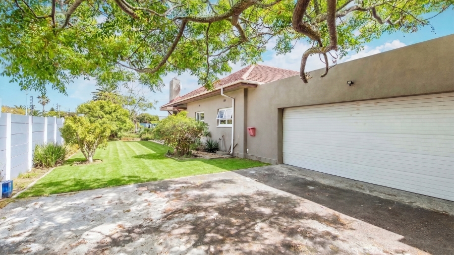 4 Bedroom Property for Sale in Milnerton Central Western Cape
